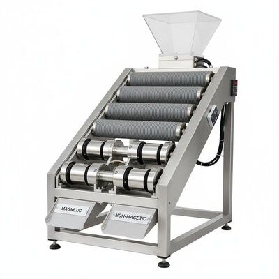 Separatore magnetico a secco personalizzabile costruito con una forte intensità di campo magnetico che garantisce la separazione delle particelle magnetiche